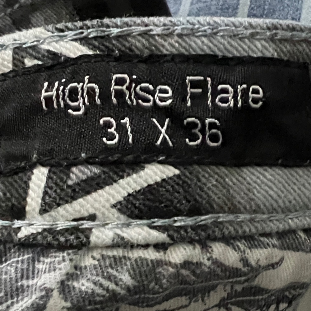 Rock & Roll Cowgirl Black and Gray Patterned Flare Jeans - Picture 3 of 4